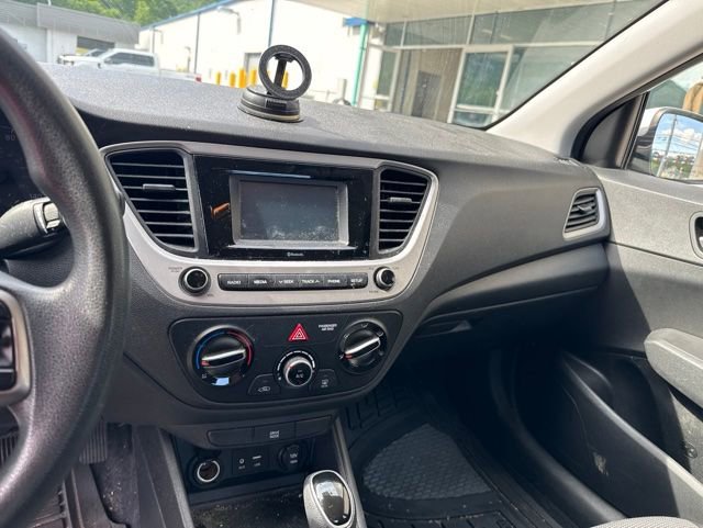 Used 2019 Hyundai Accent SE FWD image 6