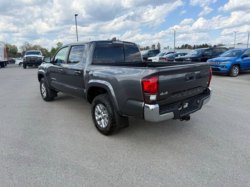 Used 2019 Toyota Tacoma SR5 AWD/4WD image 8