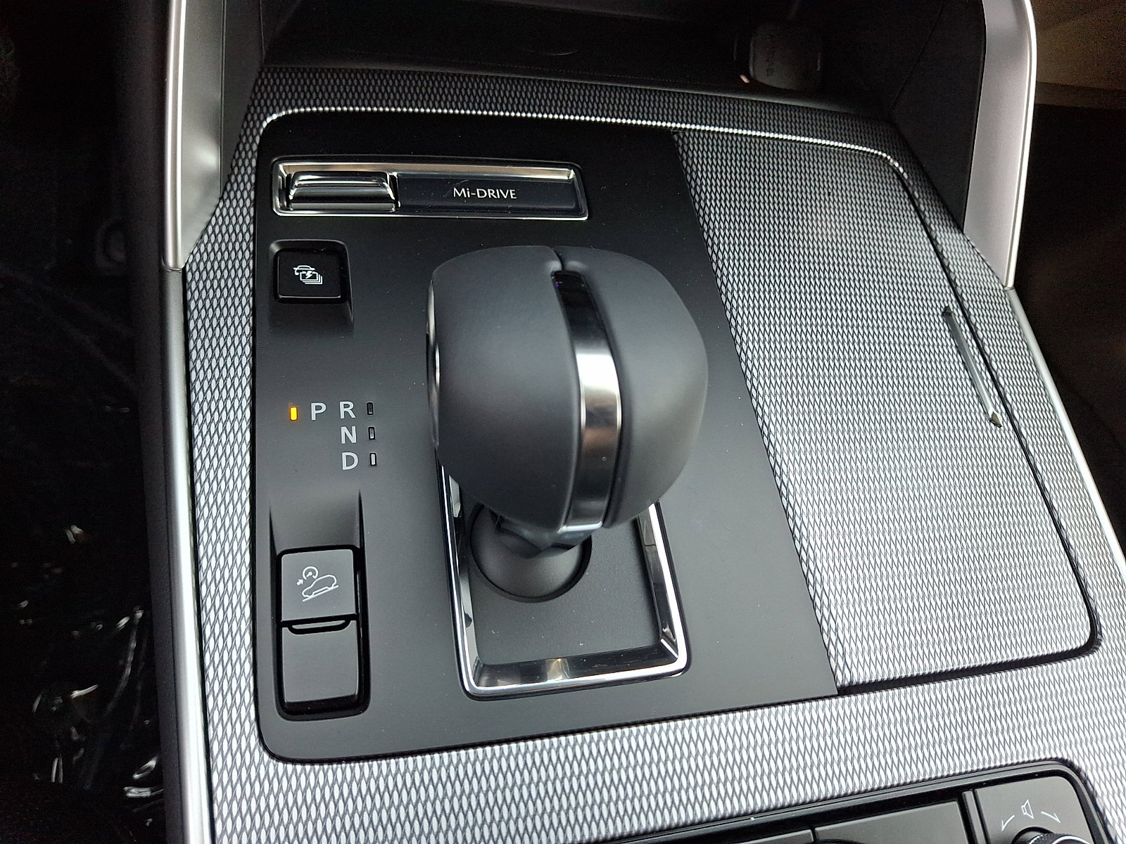 New 2026 MAZDA CX-90 Plug-In Hybrid w/ Preferred image 11