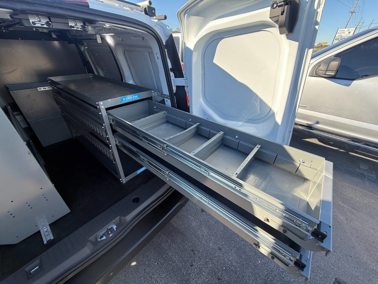 Used 2020 Ford Transit Connect XL image 14