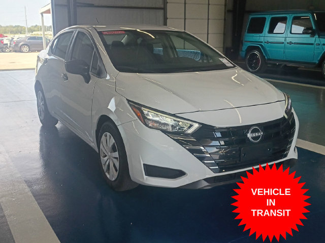 Used 2025 Nissan Versa S w/ Trunk Package FWD image 1