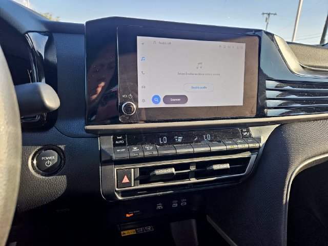 Used 2025 Toyota Camry LE FWD image 11