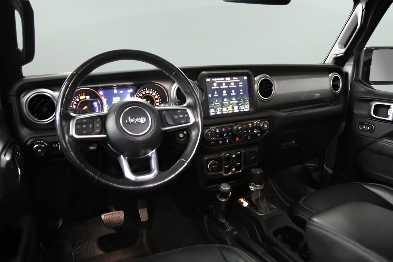 Used 2019 Jeep Wrangler Unlimited Sahara image 34