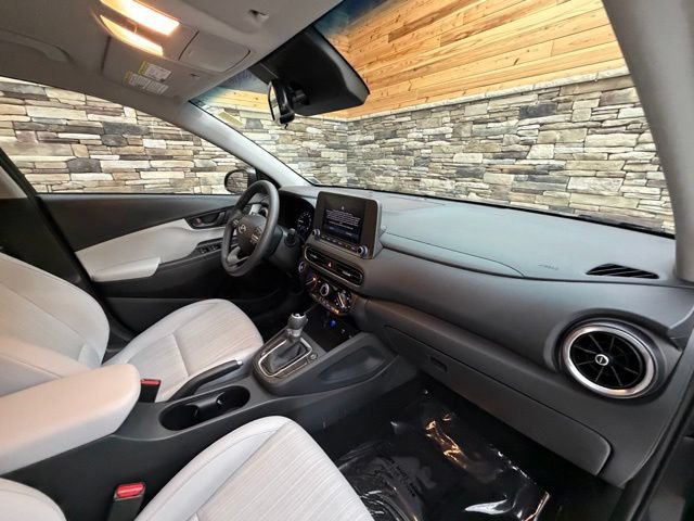 Used 2023 Hyundai Kona SEL AWD/4WD image 15