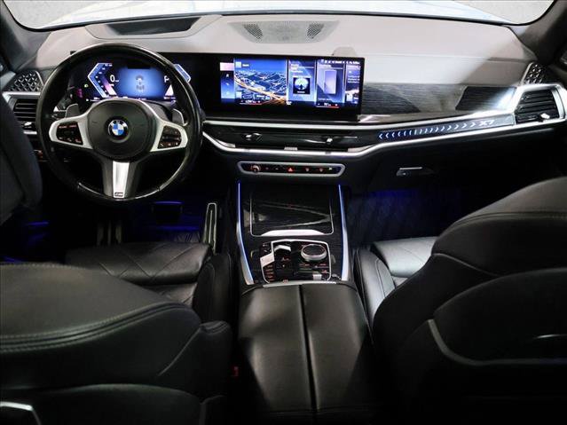 Used 2023 BMW X7 xDrive40i w/ M Sport Package AWD/4WD image 22