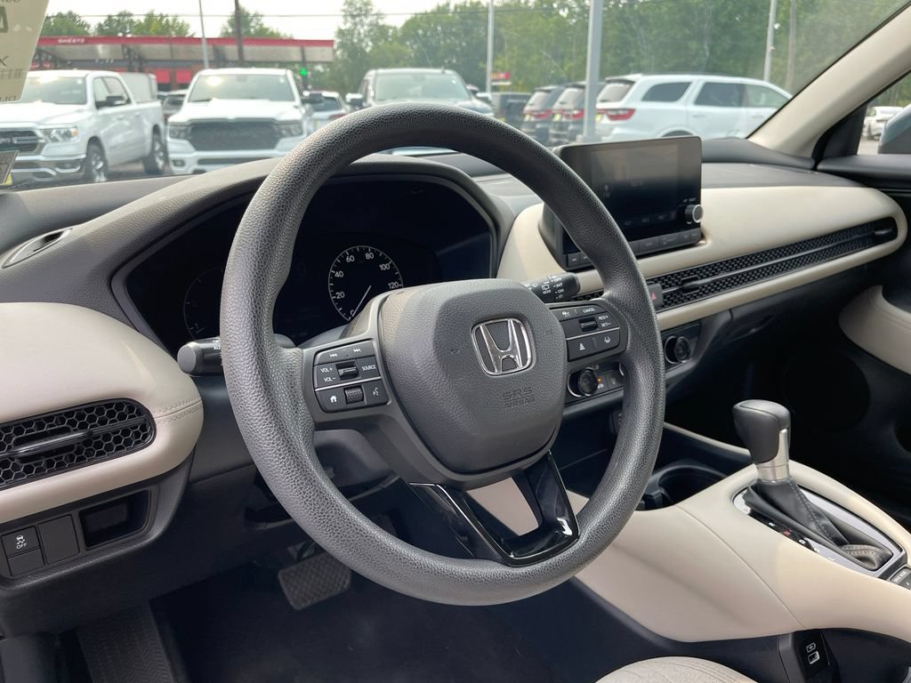 Used 2023 Honda HR-V LX image 18