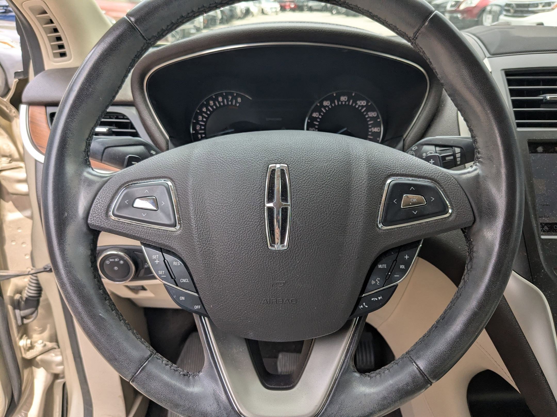 Used 2017 Lincoln MKC Select w/ Select Plus Package FWD image 13