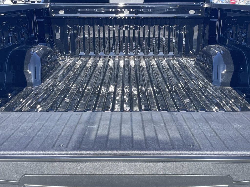 New 2026 Chevrolet Silverado 1500 LTZ w/ LTZ Premium Package AWD/4WD image 12