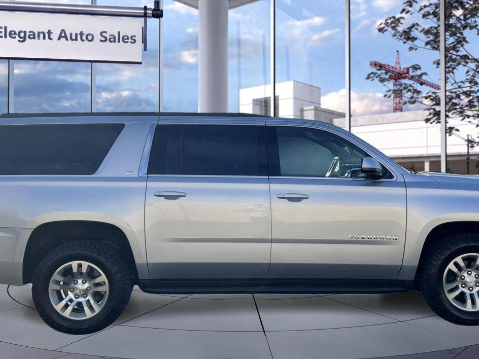 Used 2020 Chevrolet Suburban LT image 4