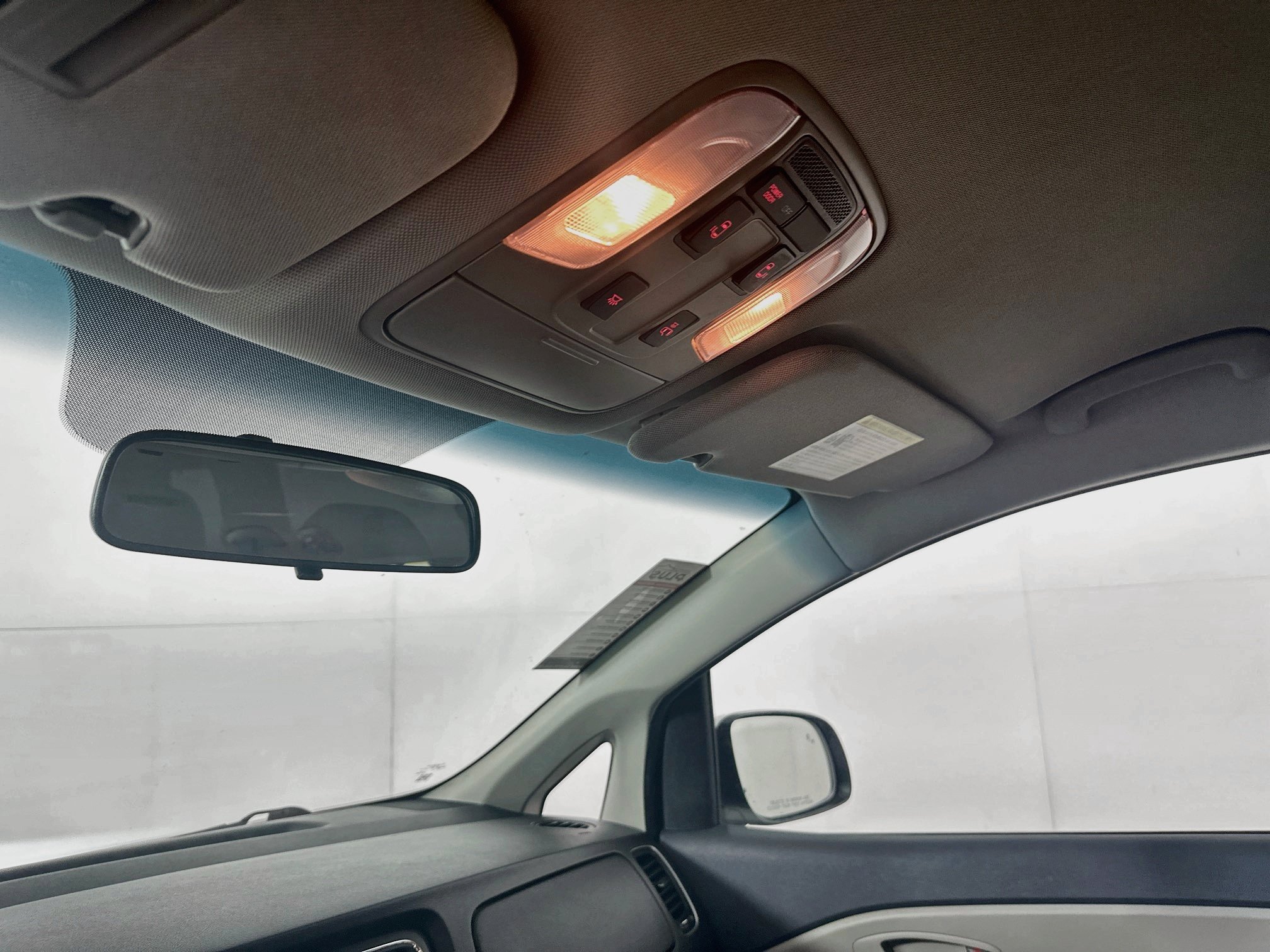 Used 2020 Kia Sedona EX FWD image 18