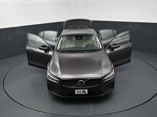 Used 2024 Volvo S60 T8 Plus AWD/4WD image 25