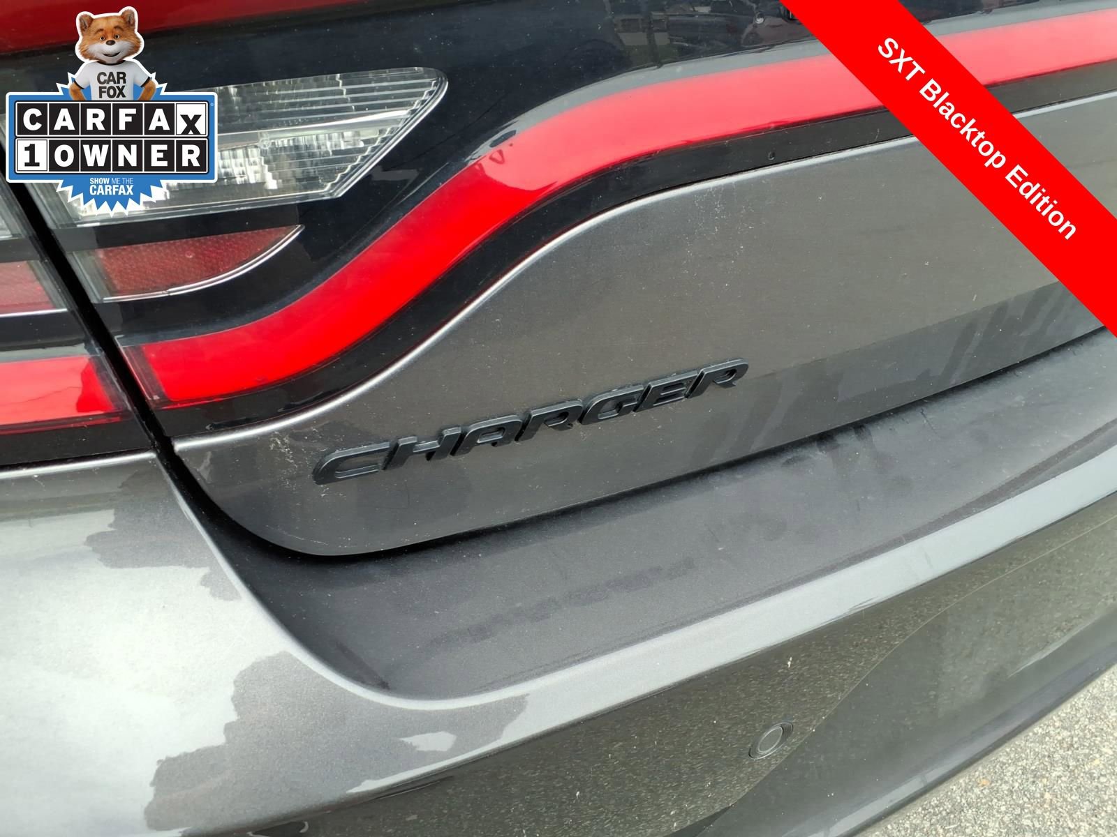 Used 2023 Dodge Charger SXT w/ Blacktop Package RWD image 9