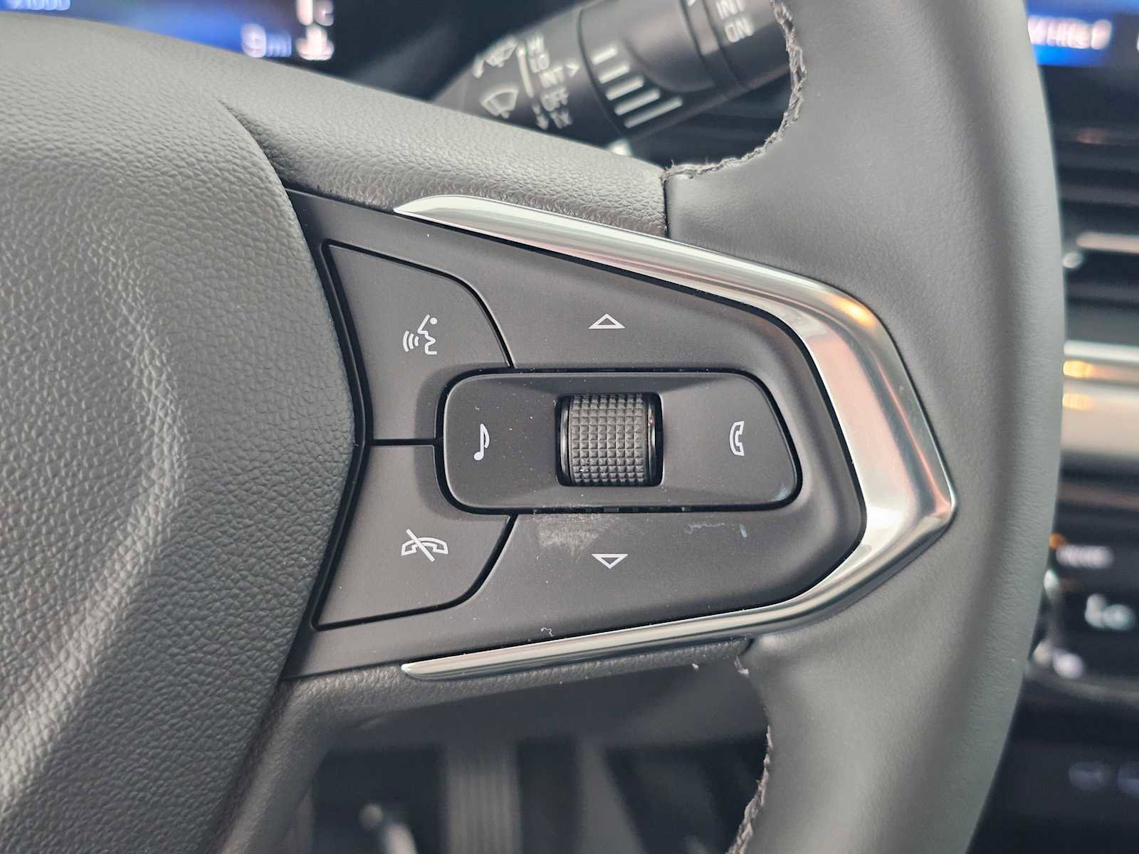 New 2026 Chevrolet Trax LT w/ Driver Confidence Package FWD image 28