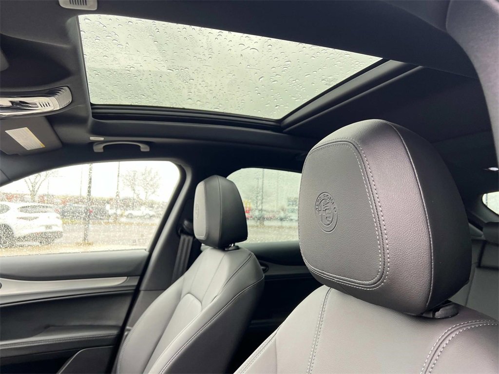 New 2025 Alfa Romeo Stelvio Sprint image 17