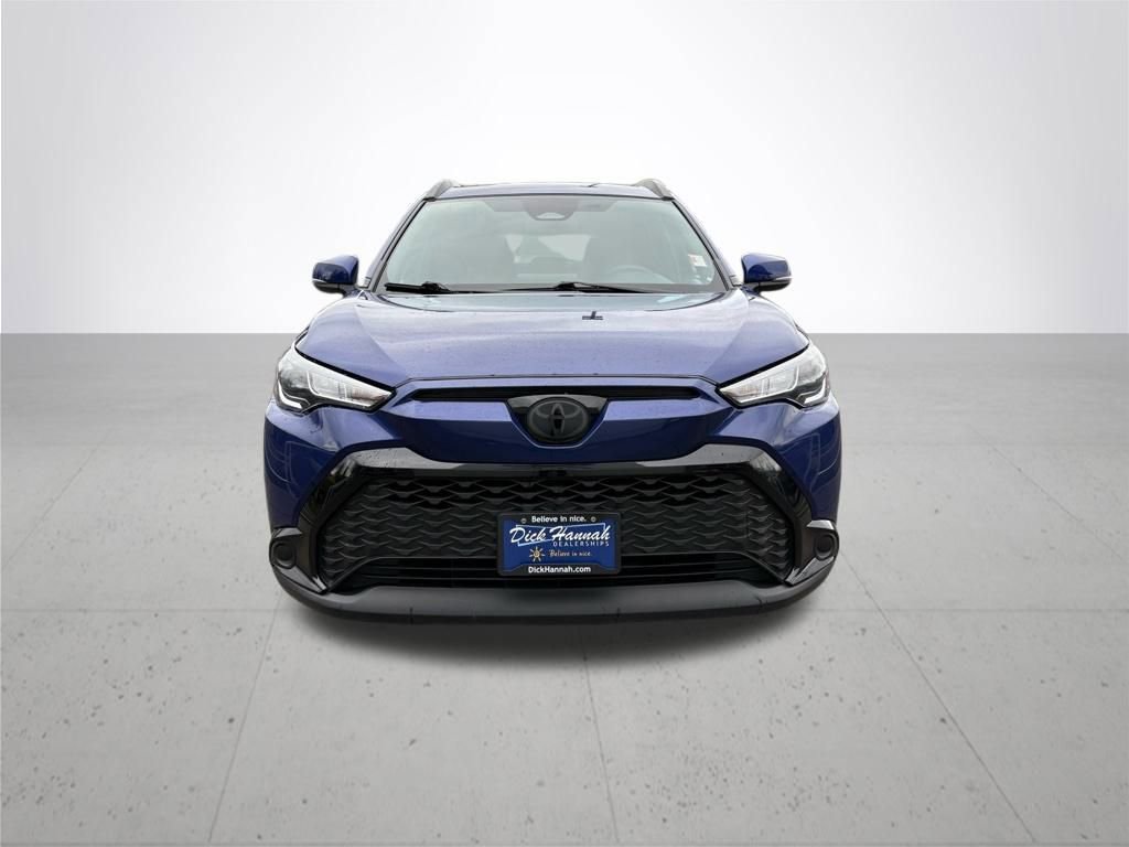 Used 2024 Toyota Corolla Cross SE image 3