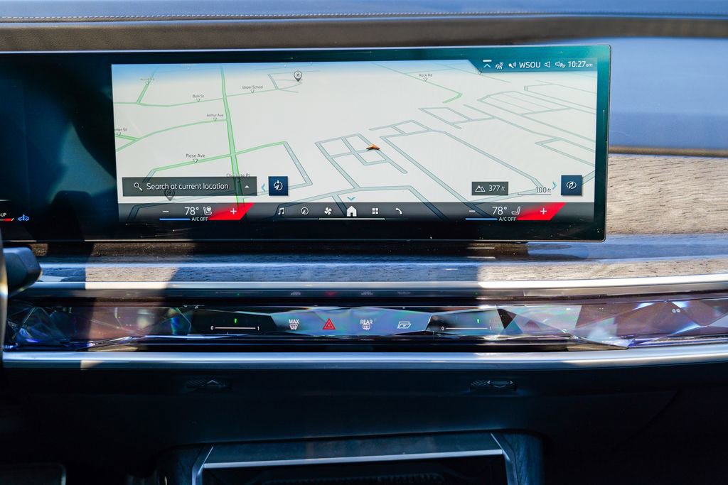 Used 2023 BMW 740i w/ Parking Assistance Package image 59