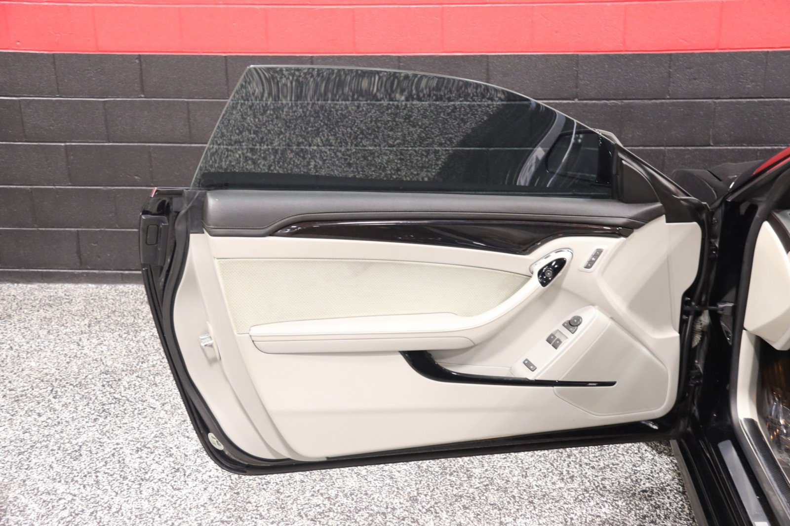 Used 2014 Cadillac CTS V w/ Wood Trim Package RWD image 33
