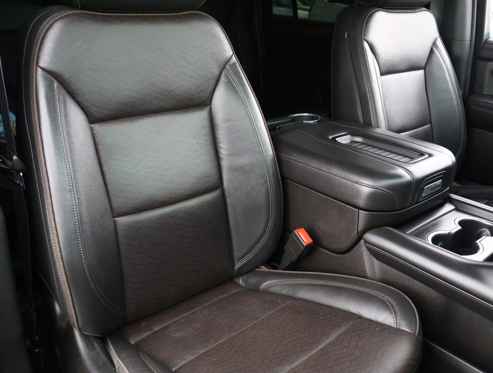 Used 2021 Chevrolet Suburban High Country AWD/4WD image 21