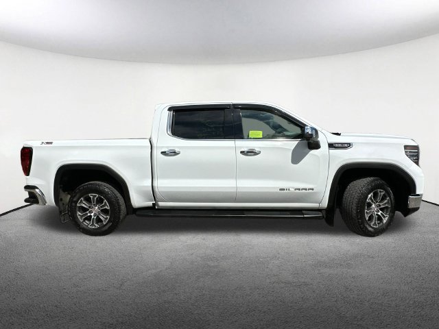 Used 2024 GMC Sierra 1500 SLT w/ X31 Off-Road Package AWD/4WD image 15