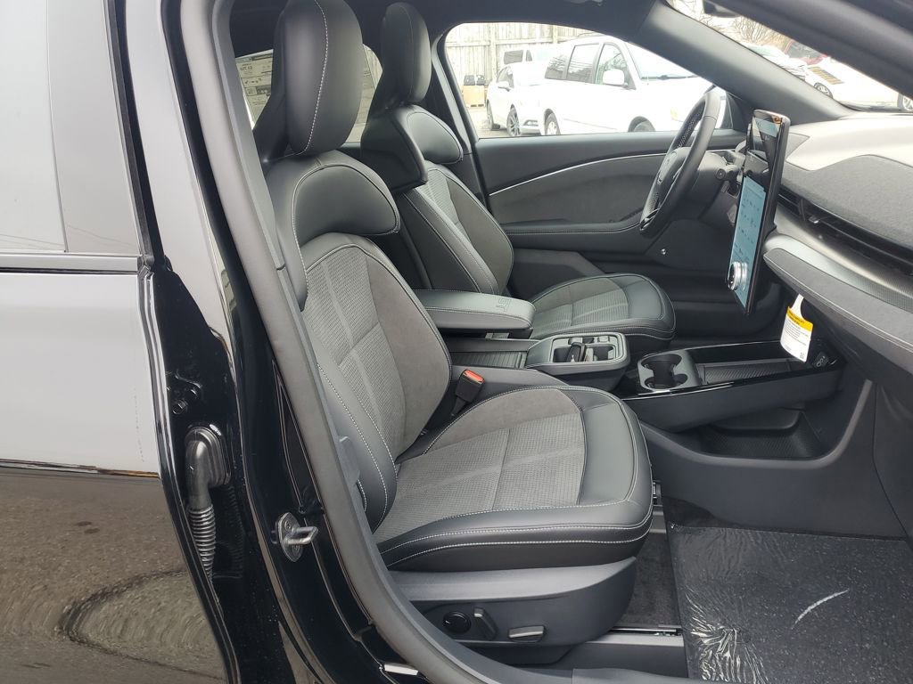 New 2026 Ford Mustang Mach-E GT image 17