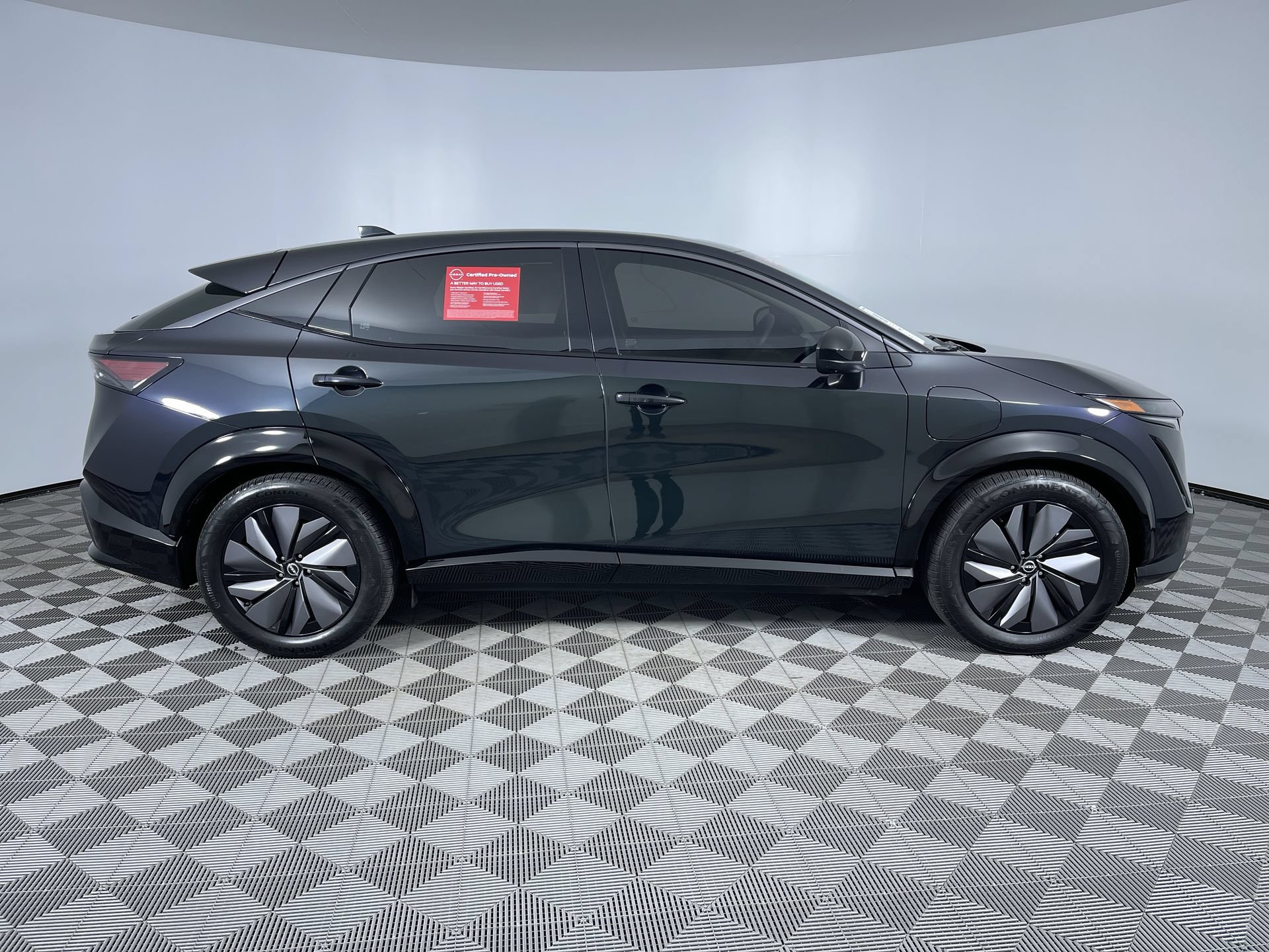 Used 2024 Nissan Ariya AWD image 10