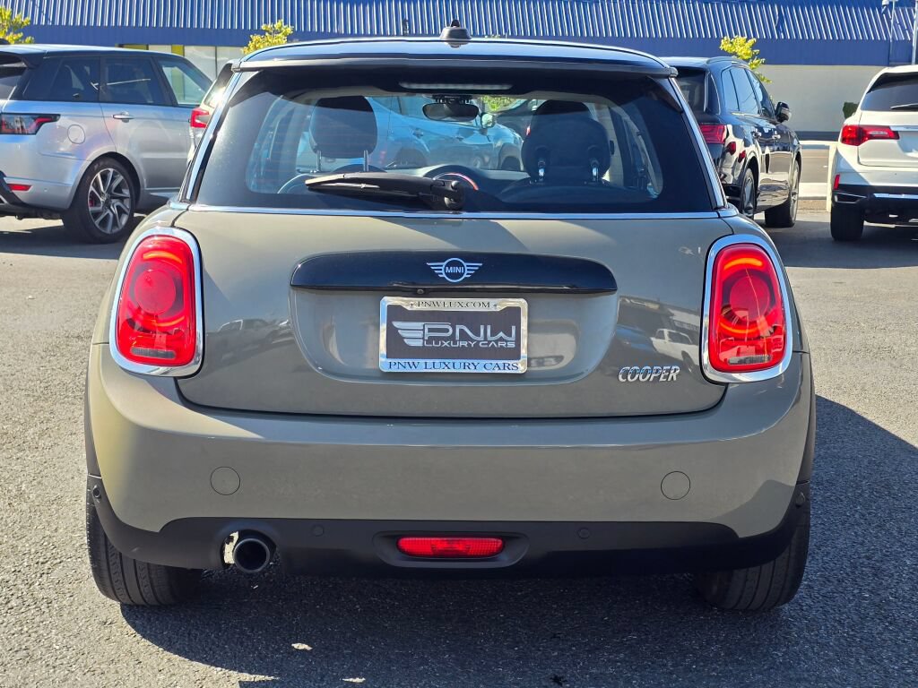 Used 2019 MINI Cooper 2-Door Hardtop FWD image 6