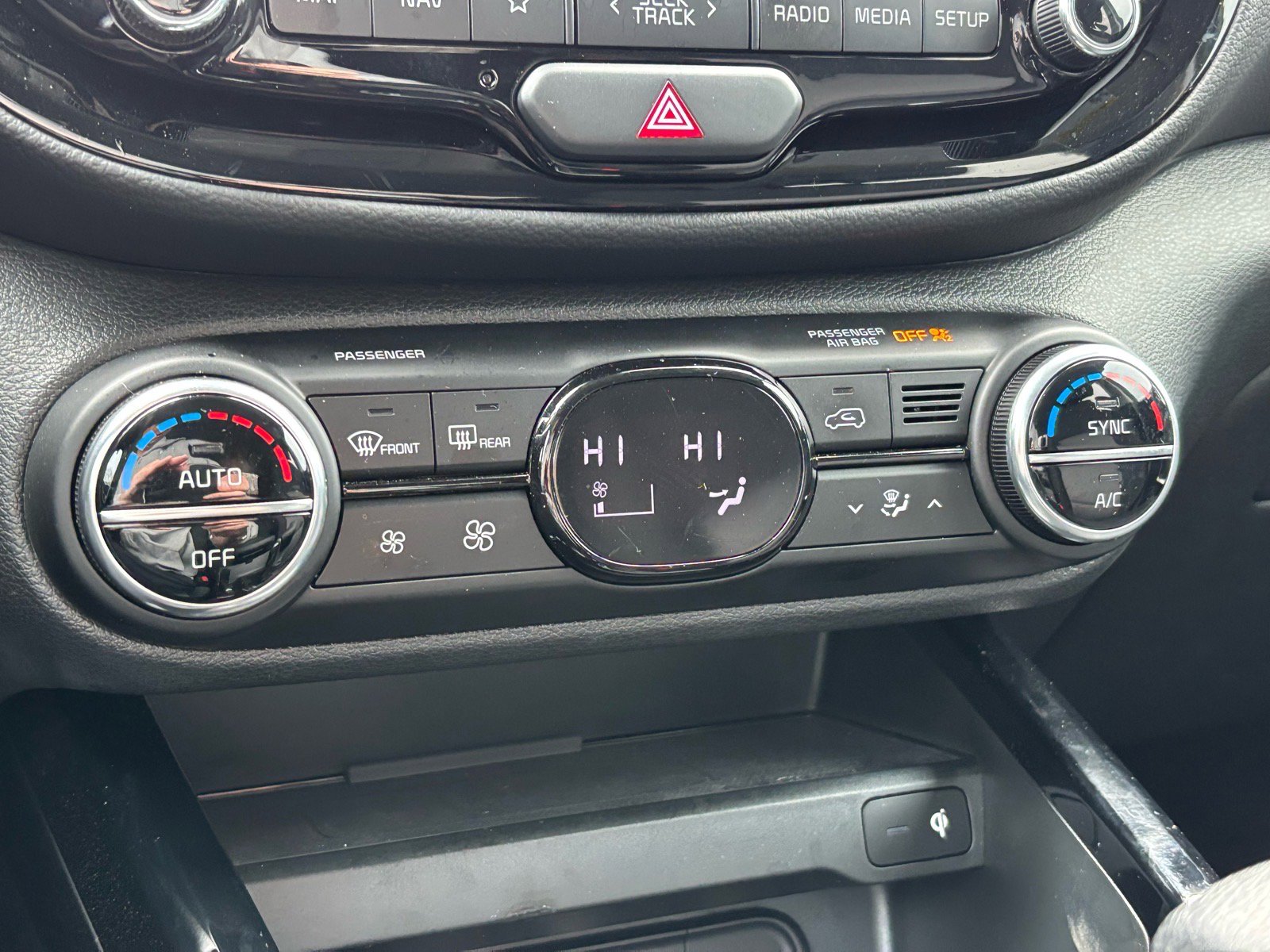 Used 2023 Kia Soul S FWD image 17