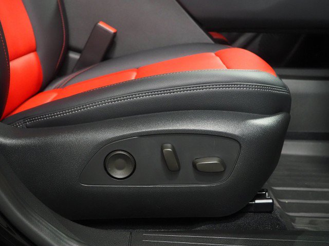Used 2024 Chevrolet Equinox EV RS FWD image 66