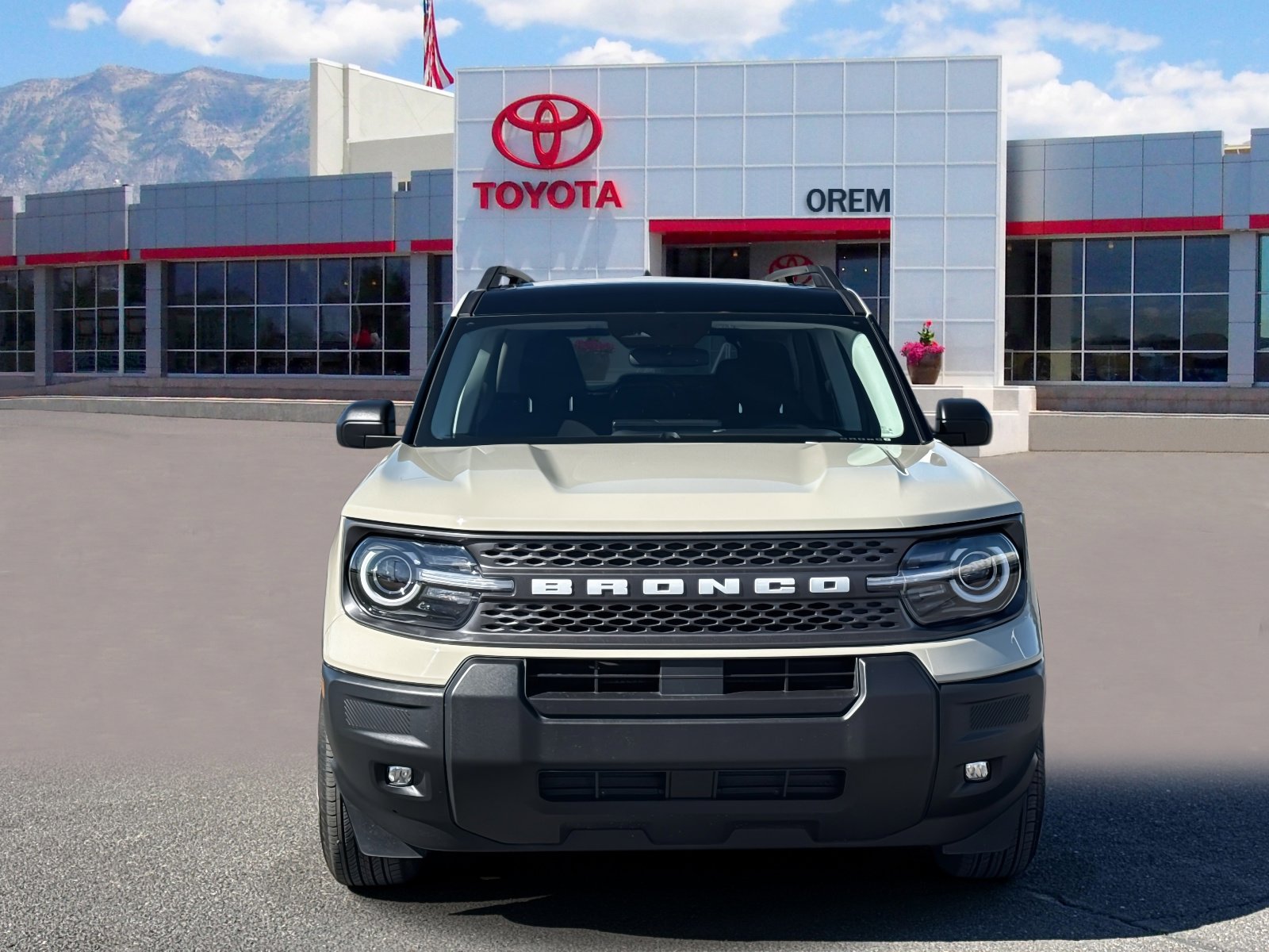 Used 2025 Ford Bronco Sport Big Bend w/ Convenience Package image 2