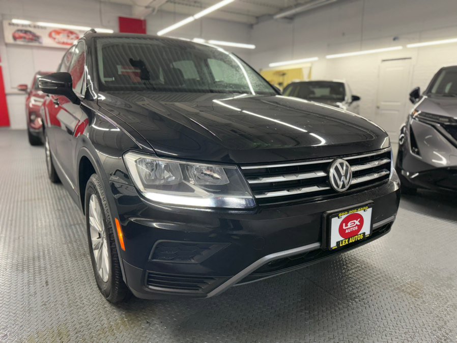 Used 2018 Volkswagen Tiguan SE AWD/4WD image 4