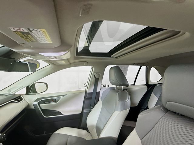 Used 2023 Toyota RAV4 Limited image 21