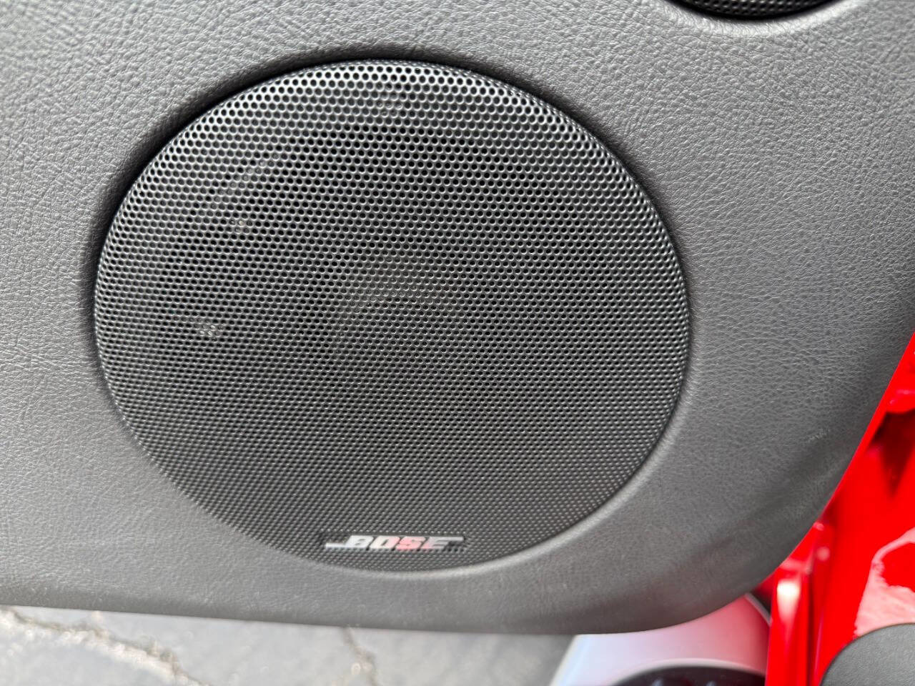 Used 2004 Chevrolet SSR w/ Preferred Equipment Group RWD image 24