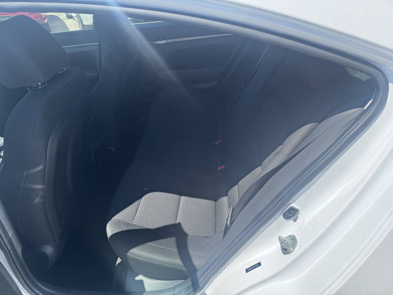 Used 2020 Hyundai Elantra SEL w/ Cargo Package (C1) FWD image 7