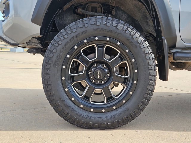 Used 2020 Toyota Tacoma TRD Off-Road image 22
