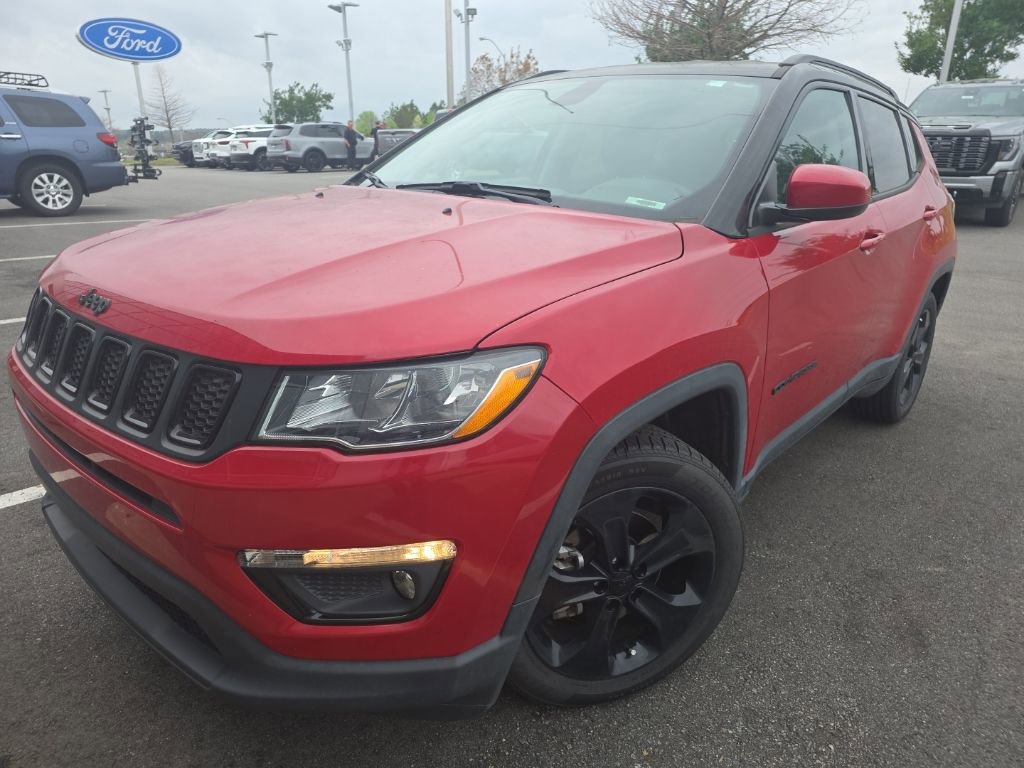 Used 2021 Jeep Compass Latitude image 2