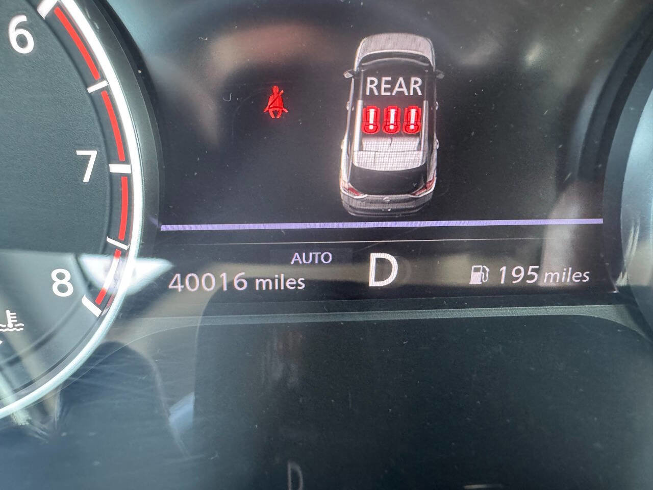 Used 2023 Nissan Rogue S image 10