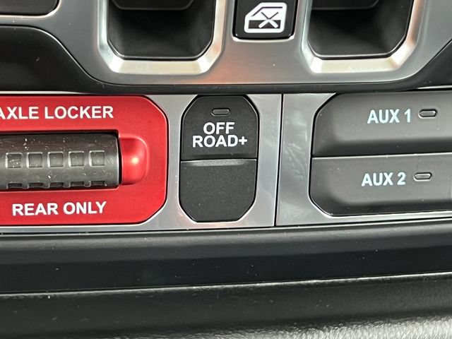 New 2026 Jeep Gladiator Mojave w/ Safety Group AWD/4WD image 38
