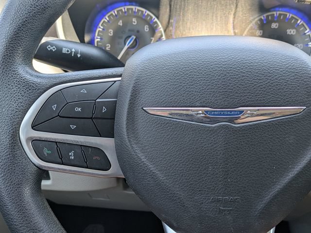 Used 2021 Chrysler Voyager Lxi FWD image 18
