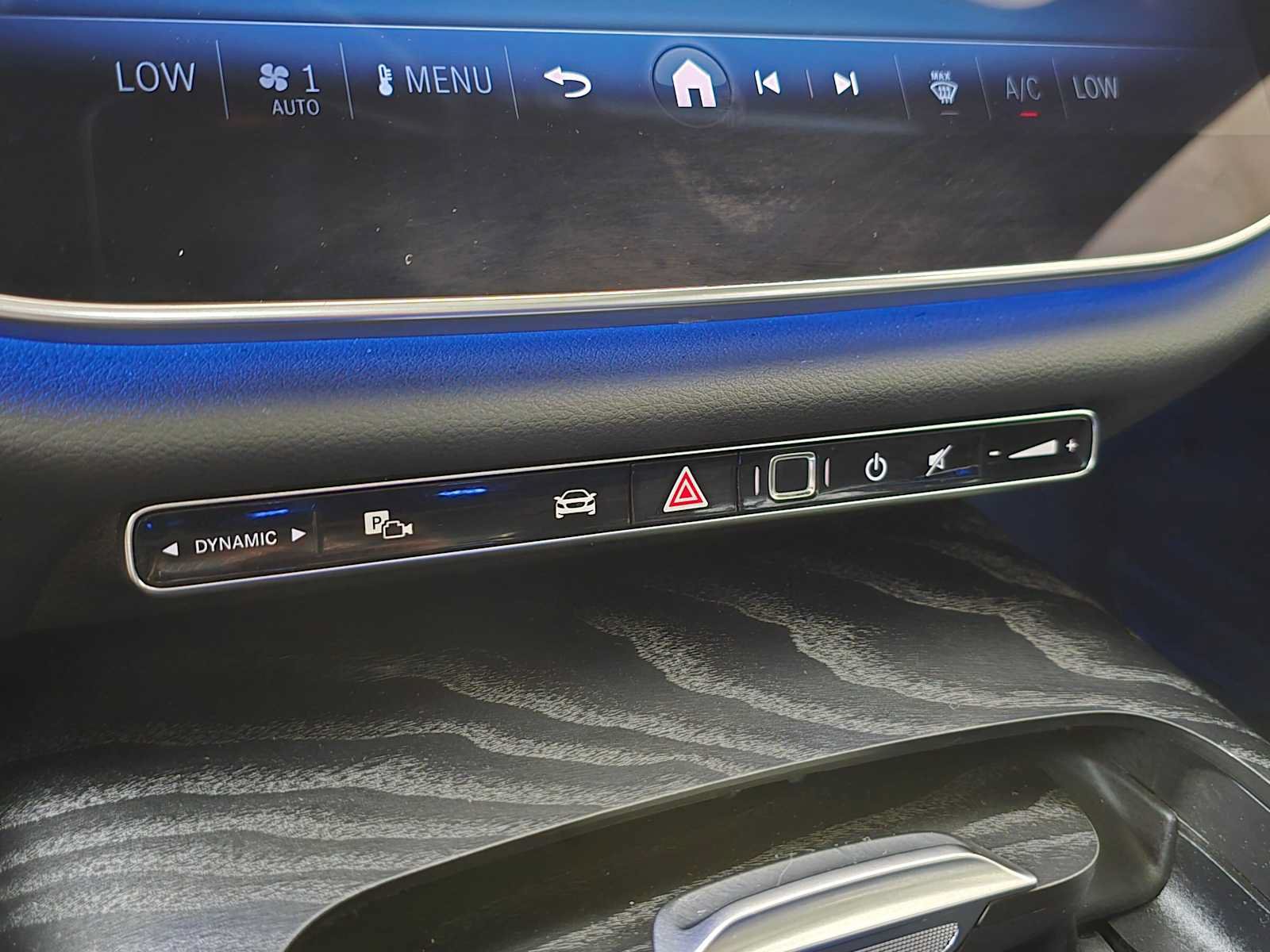 Used 2025 Mercedes-Benz E 350 4MATIC Sedan image 37