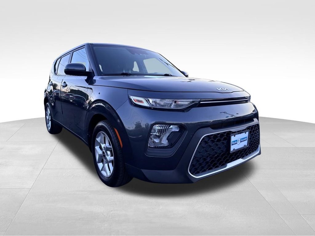 Used 2022 Kia Soul LX w/ Technology Package