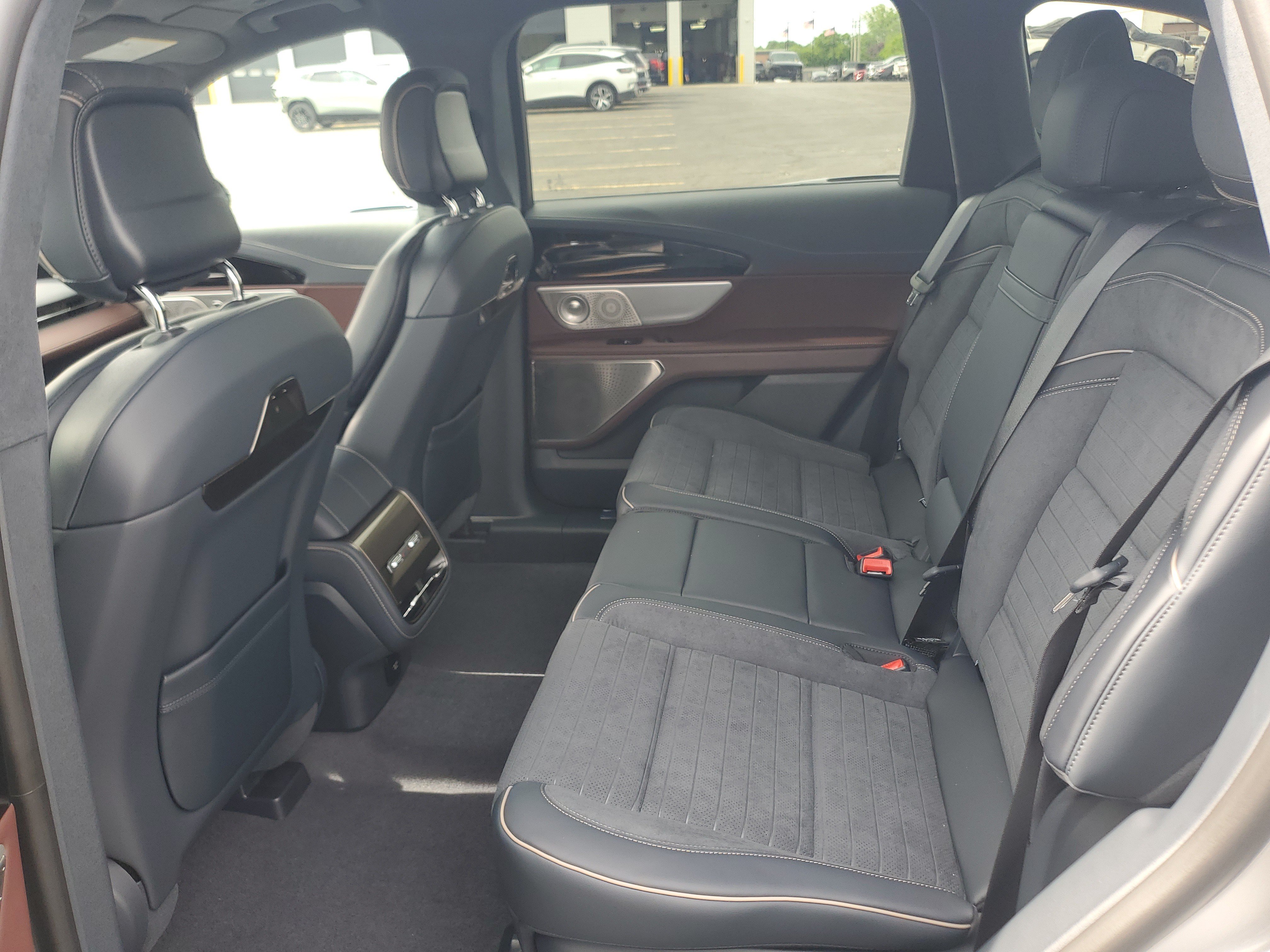 New 2026 Lincoln Nautilus Black Label AWD/4WD image 28