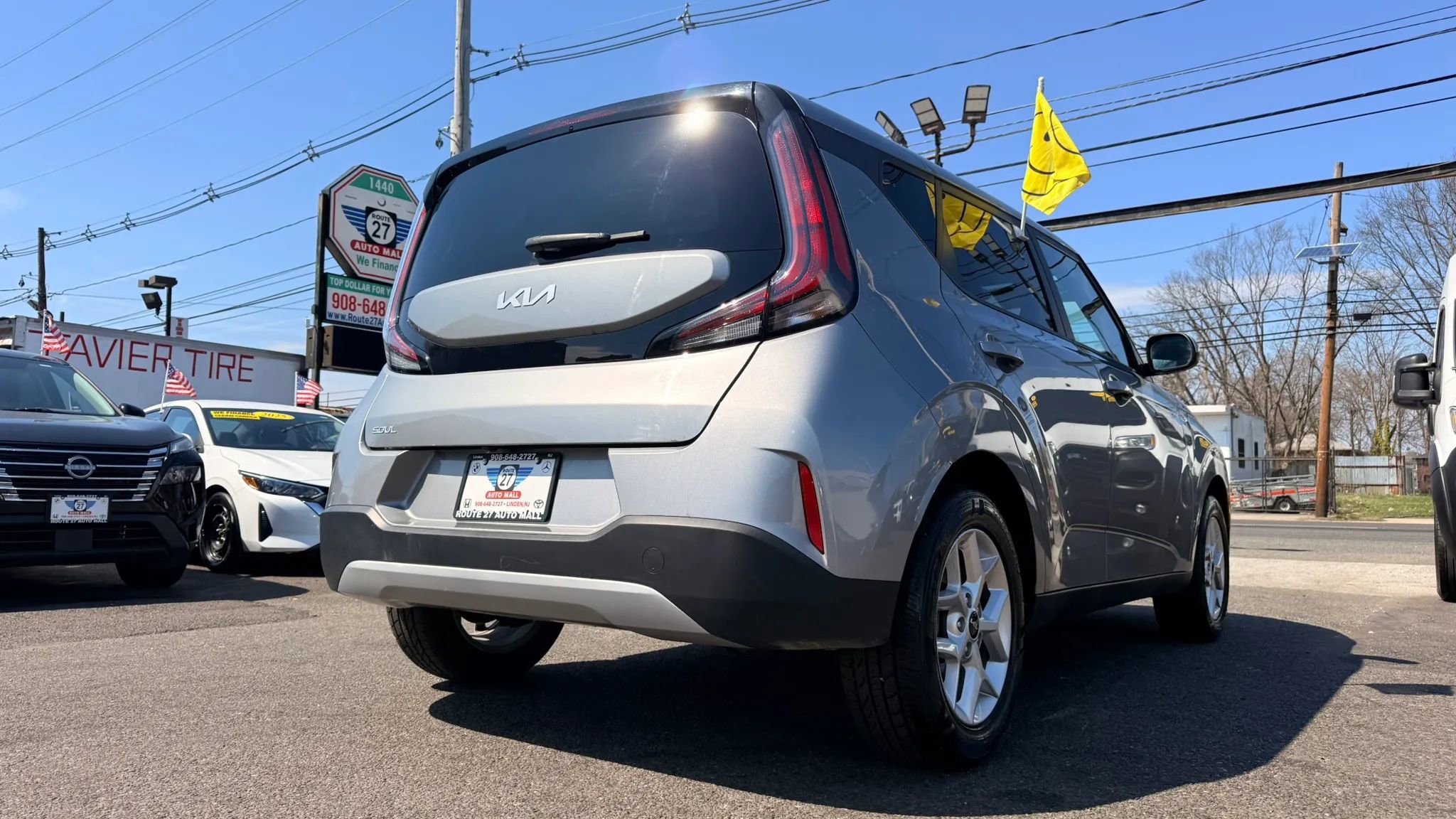 Used 2025 Kia Soul LX w/ LX Technology Package image 9