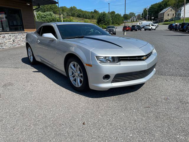 Used 2015 Chevrolet Camaro LT RWD image 12