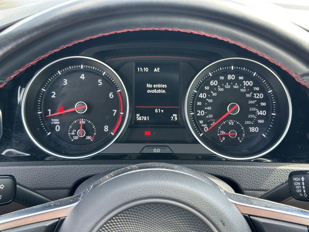 Used 2018 Volkswagen GTI SE FWD image 23