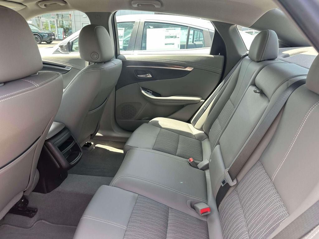 Used 2018 Chevrolet Impala LS FWD image 10