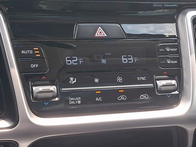 Used 2022 Kia Sorento EX w/ Panoramic Sunroof Package FWD image 19