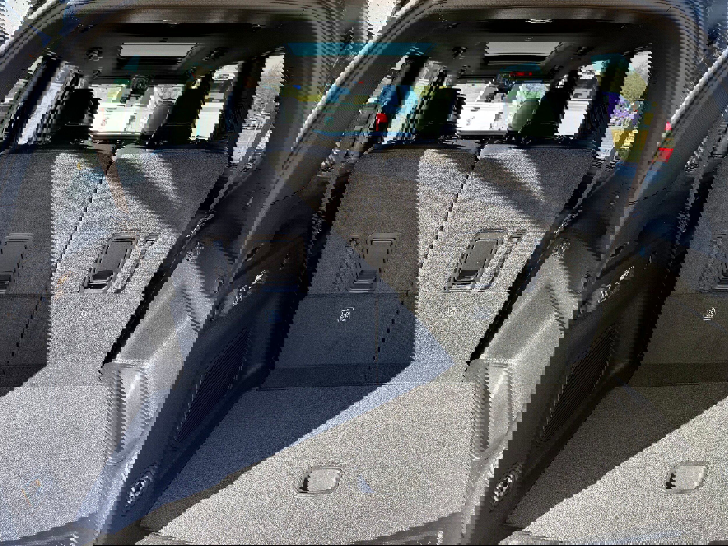 New 2025 Jeep Grand Cherokee L Limited w/ Luxury Tech Group II image 14