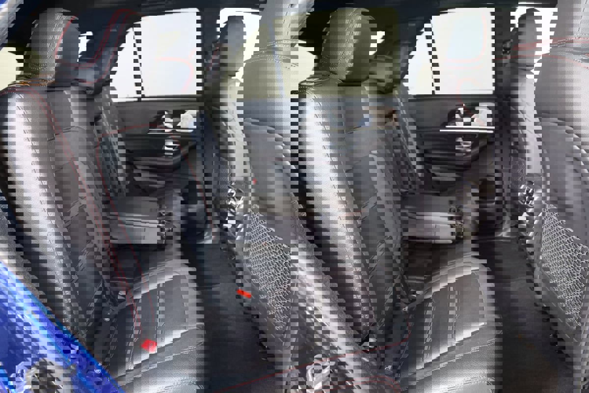 Used 2022 Mercedes-Benz GLE 53 AMG 4MATIC w/ 3rd Row Seat Package image 16