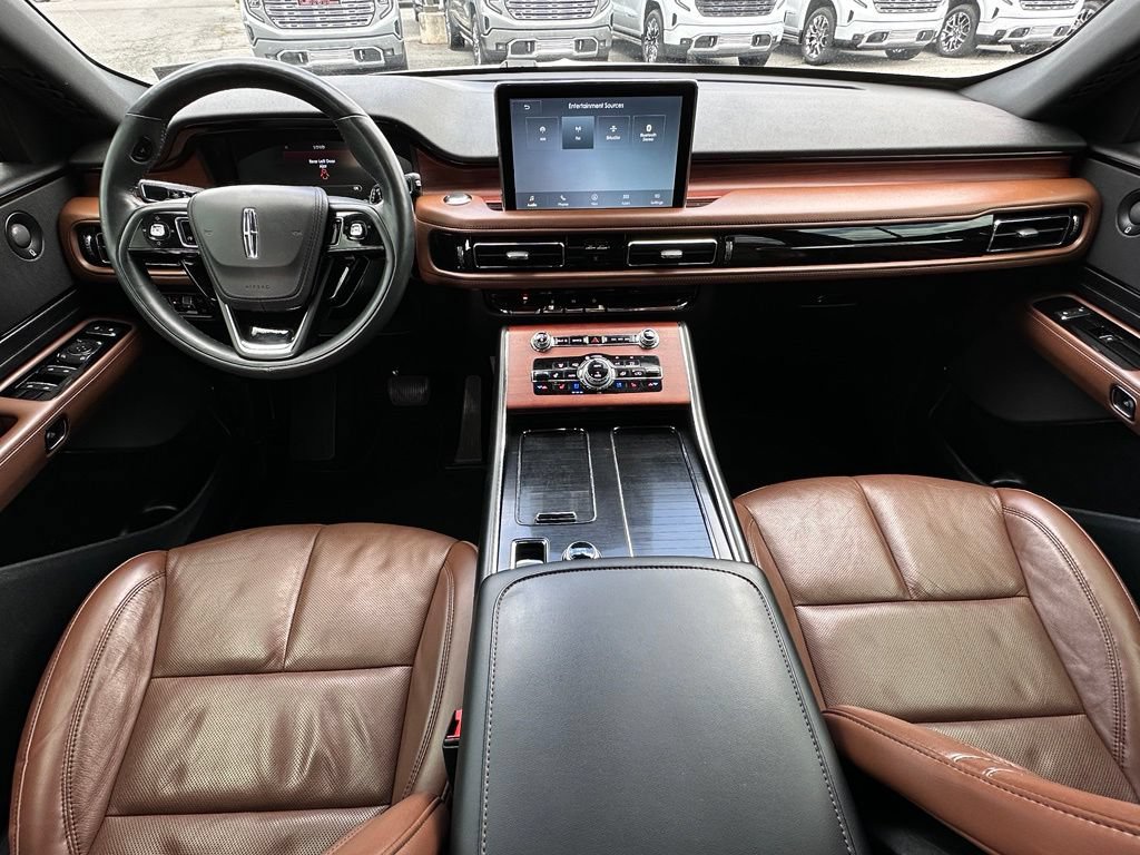 Used 2021 Lincoln Aviator Reserve w/ Elements Package Plus AWD/4WD image 27
