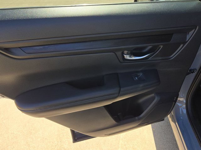 Used 2025 Honda CR-V EX image 12